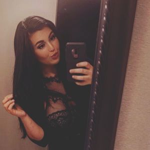 Meet your Posher, Angelina